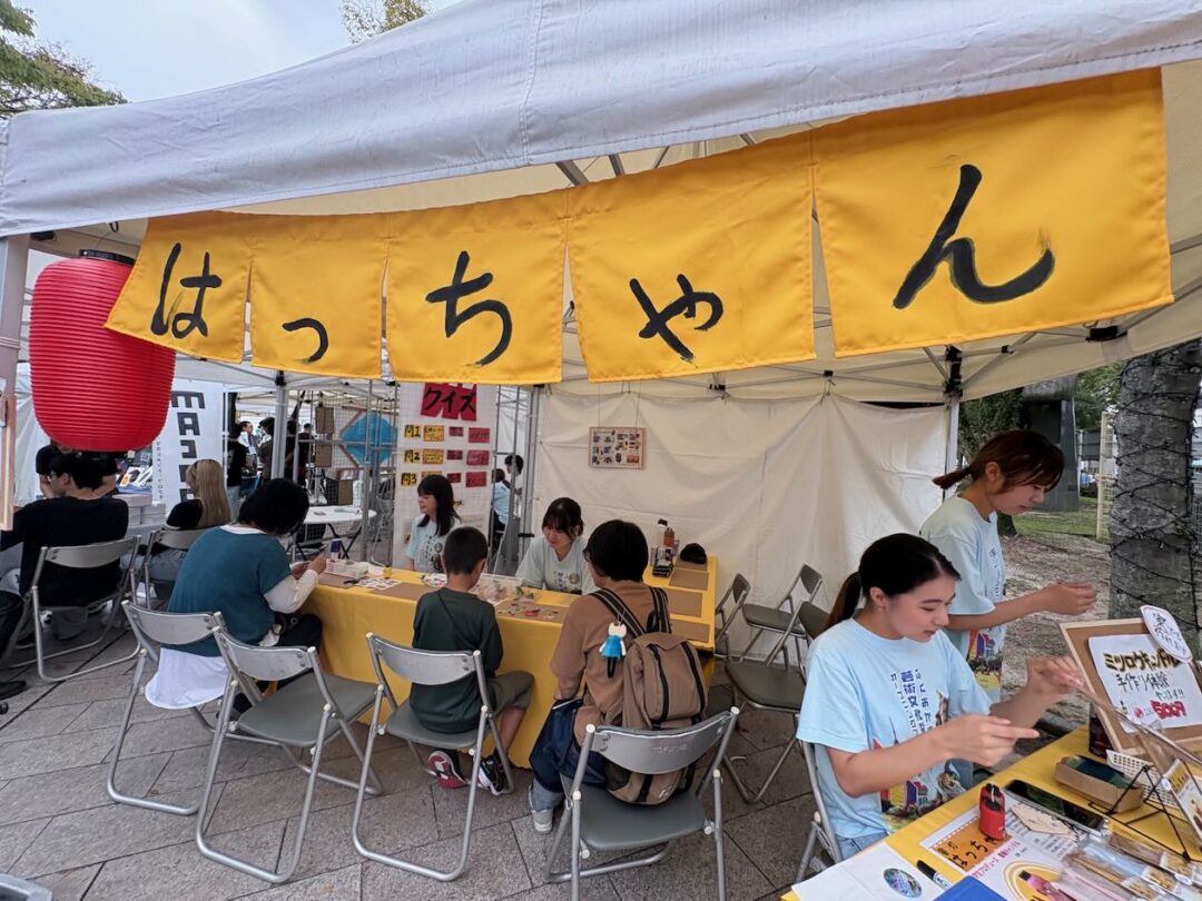 ミツロウキャンドルワークショップブースの様子